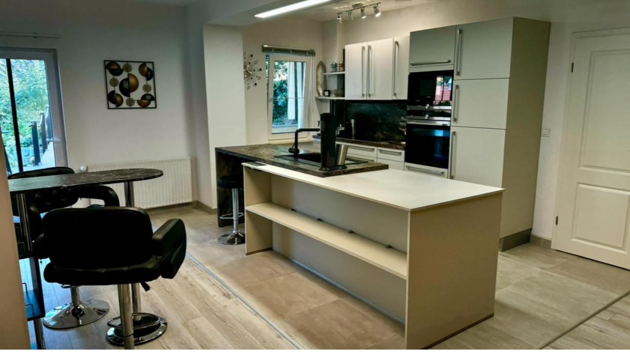 Ar - 1898 Apartment Coburg